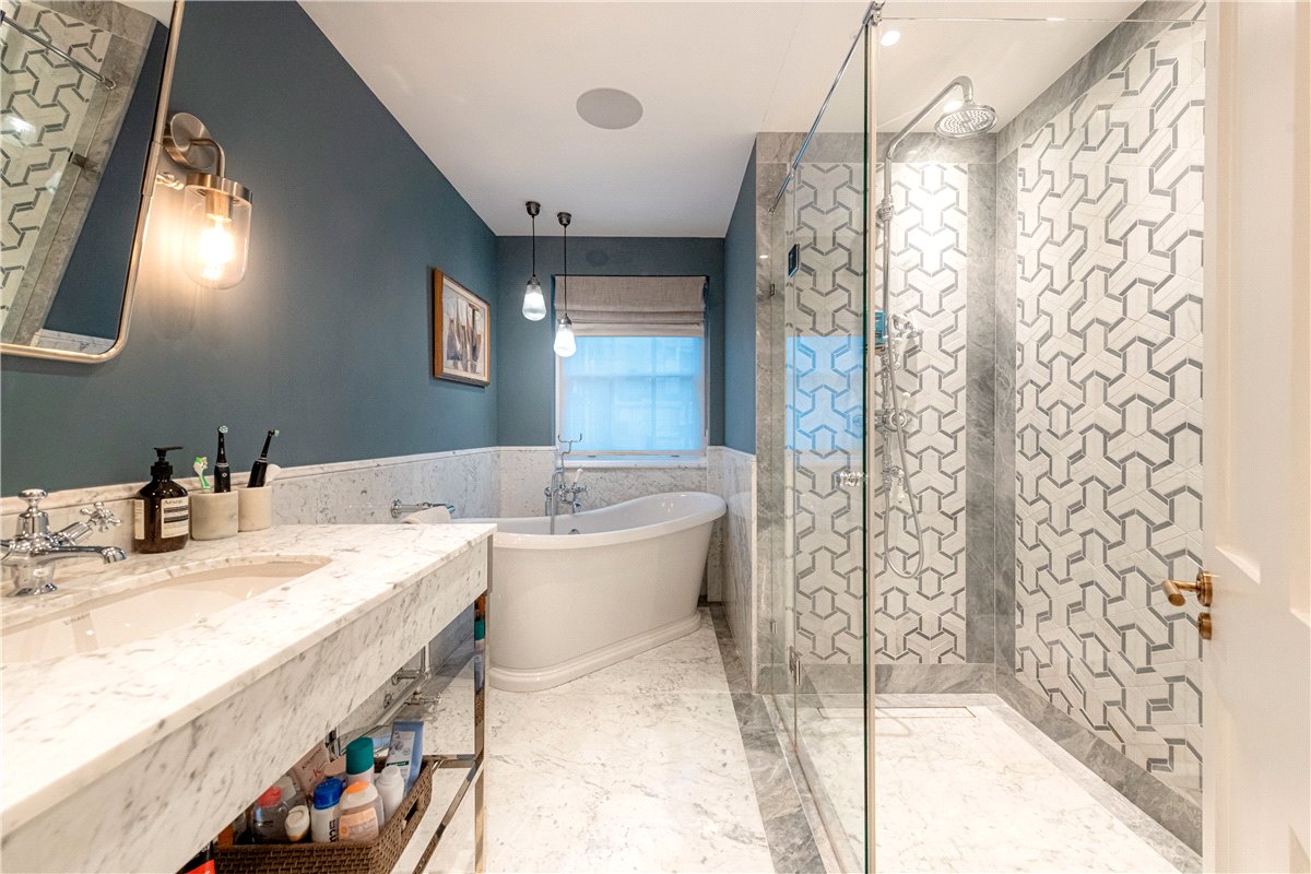 3 bedroom Maisonette, Shepherd Street, Mayfair, W1J - Available, Image 9