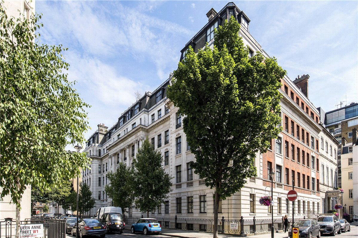 2 bedroom Flat, Mansfield Street, London, W1G - Available