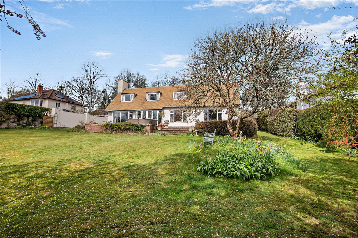 4 bedroom House, Garden Close Lane, Newbury, RG14 - Available, Image 2