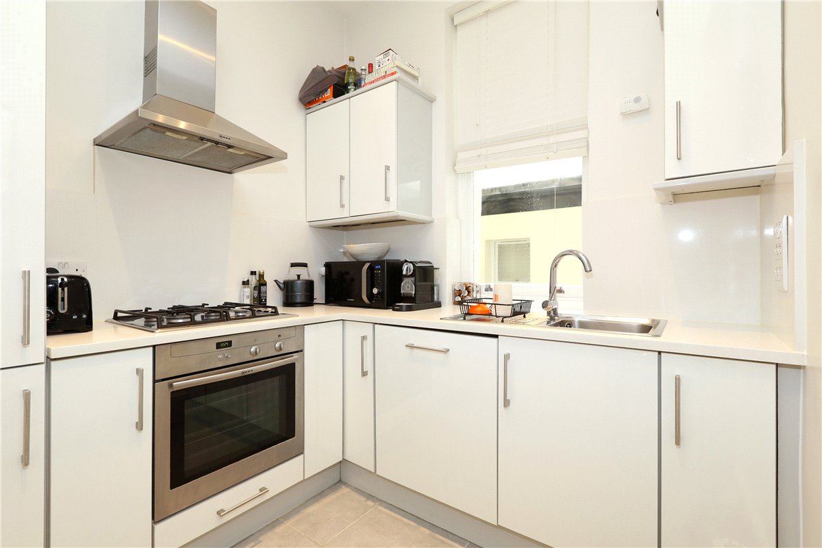 2 bedroom Flat, Seymour Street, Marylebone, W1H - Available, Image 1