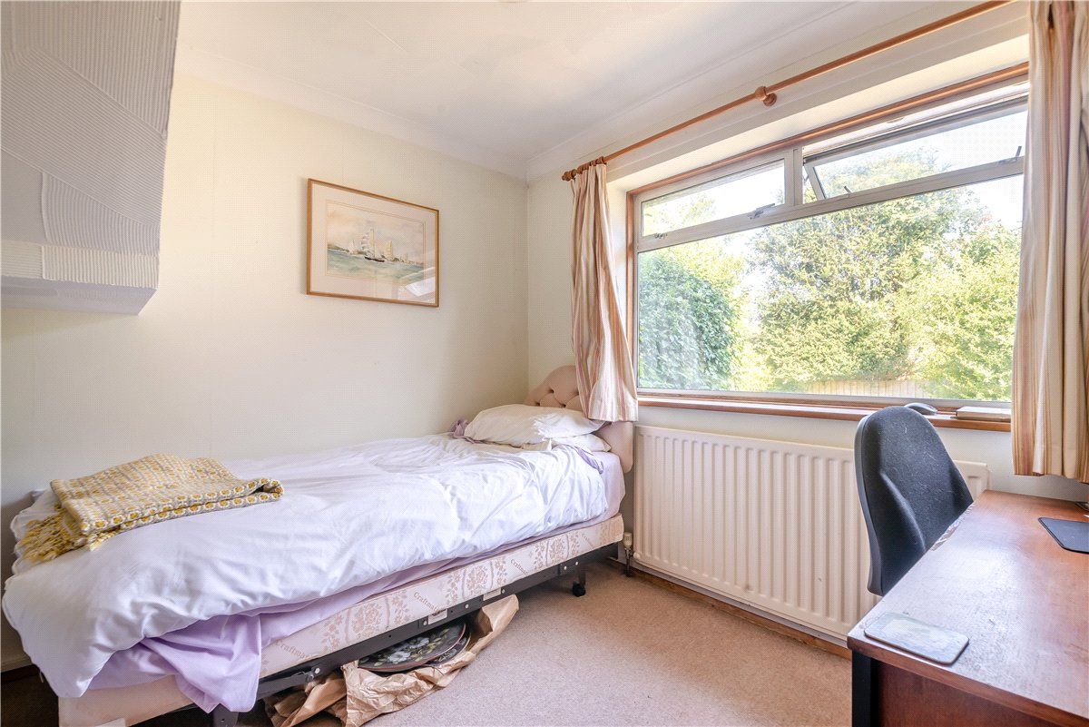 3 bedroom House, Forbes Road, Kings Worthy, SO23 - Available, Image 10