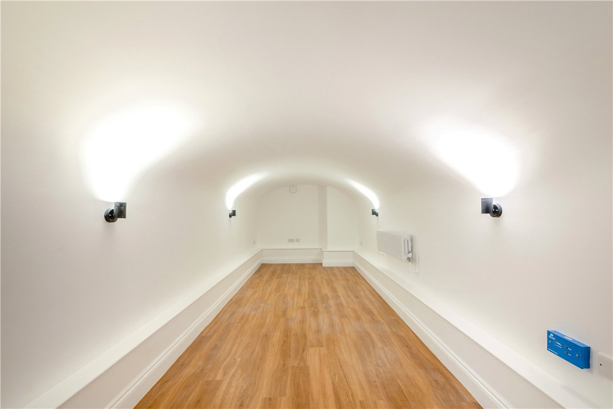 3 bedroom House, Chesil Street, Winchester, SO23 - Available, Image 10