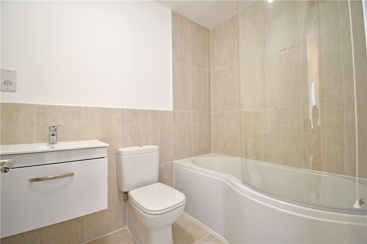 2 bedroom Flat, Station Road, Impington, CB24 - , Image 5