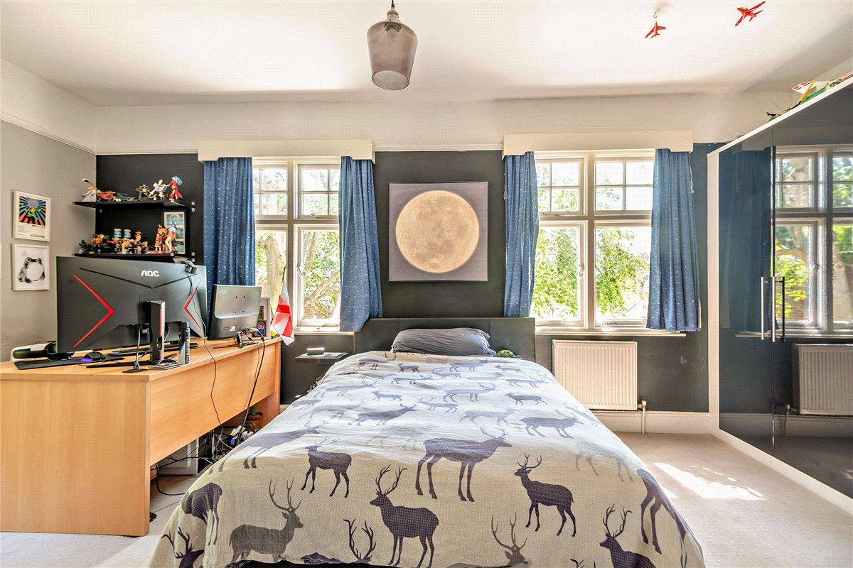 5 bedroom House, Fairview, Andover Road, RG14 - Available, Image 18