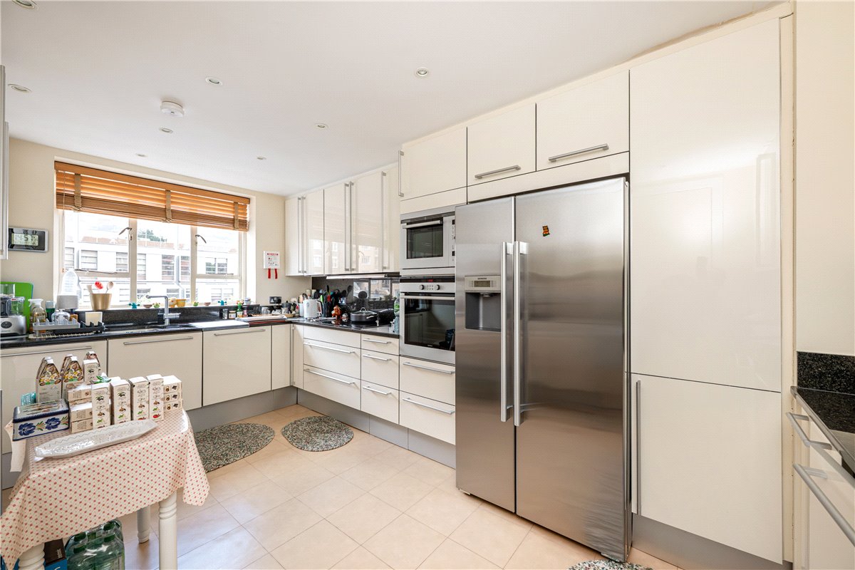 3 bedroom Flat, Hans Place, Chelsea, SW1X - Sold, Image 1