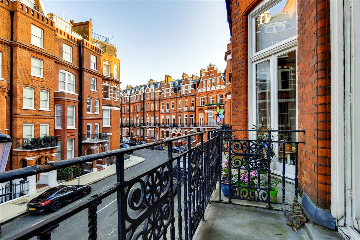 1 bedroom Flat, Egerton Gardens, Knightsbridge, SW3 - Available, Image 2
