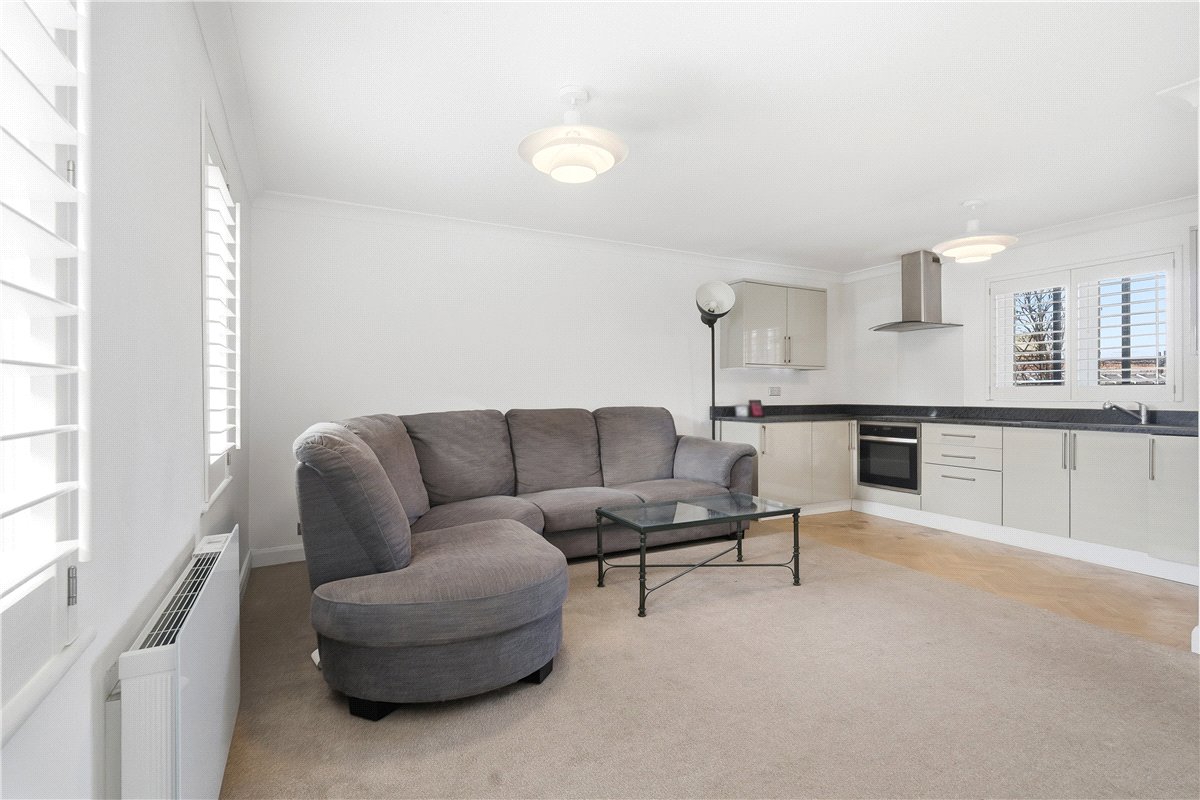 1 bedroom Flat, Ranelagh Gardens, London, SW6 - Available