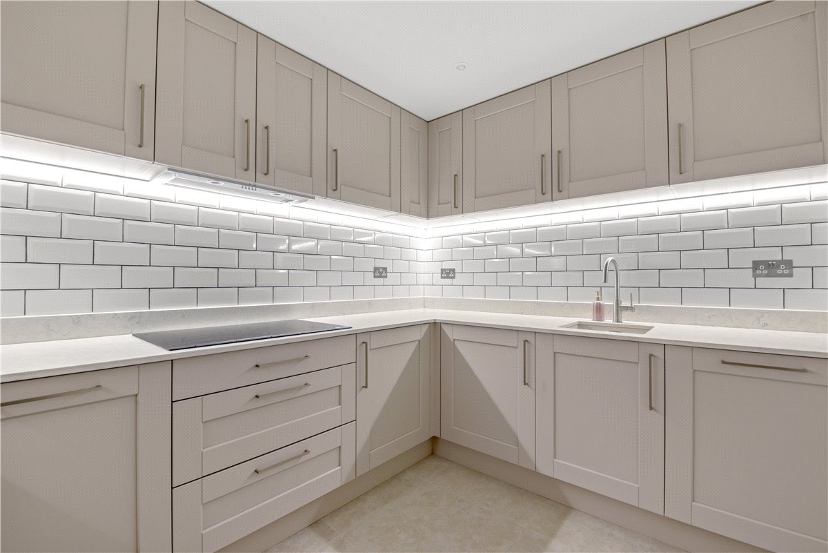 2 bedroom Flat, Manson Place, South Kensington, SW7 - Available, Image 9