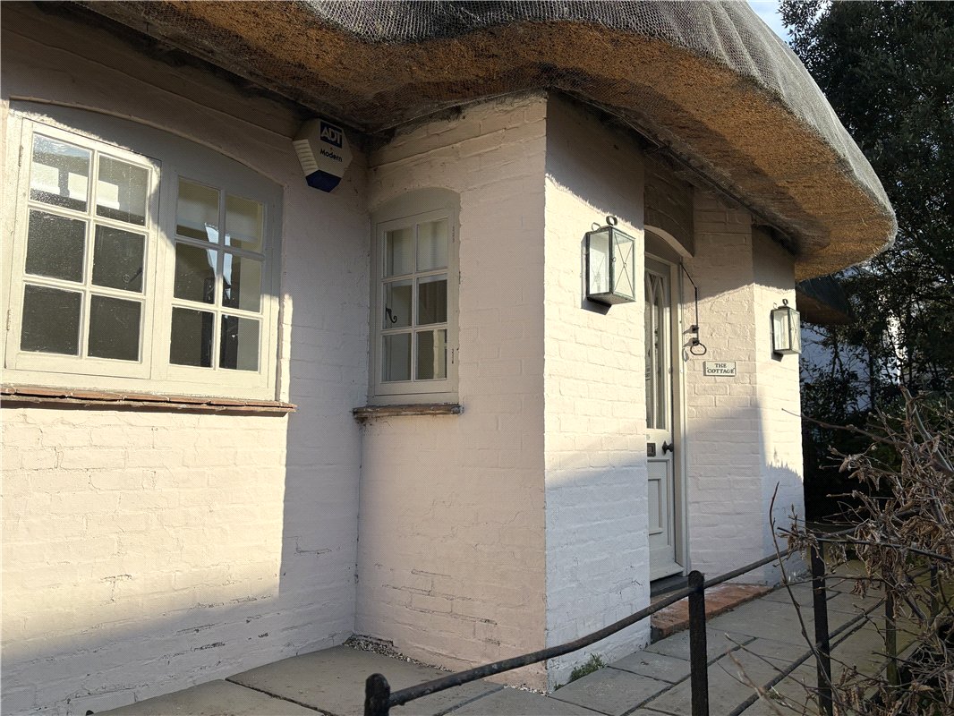 2 bedroom Cottage, Rectory Lane, Letcombe Bassett, OX12 - Available, Image 4