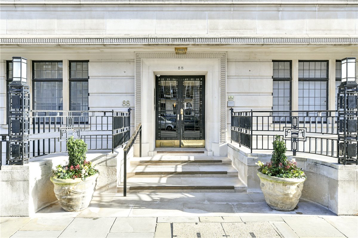 2 bedroom Flat, Portland Place, London, W1B - Sold, Image 3
