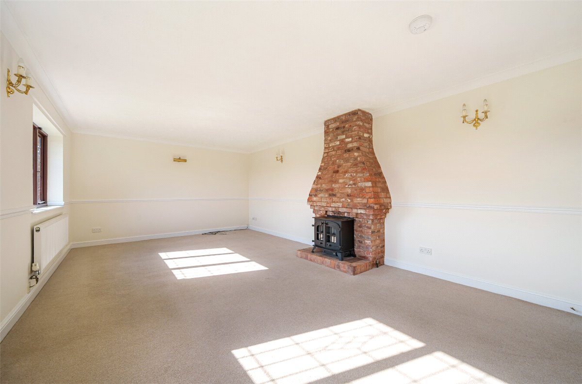 4 bedroom Bungalow, School Lane, Hints, B78 - Let Agreed, Image 2