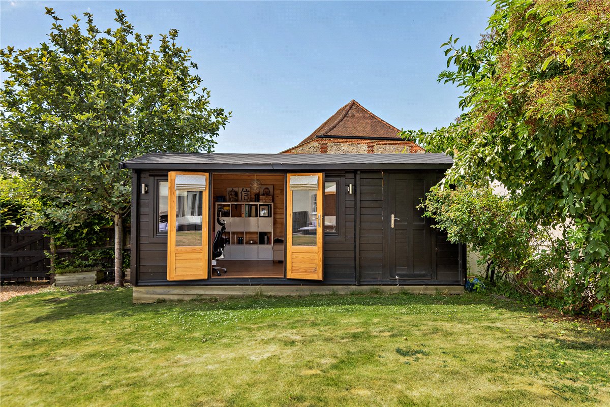 4 bedroom Barn Conversion, Hurstbourne Priors, Whitchurch, RG28 - Available, Image 16