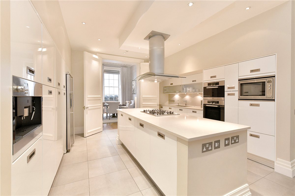 4 bedroom Flat, Upper Grosvenor Street, Mayfair, W1K - Available, Image 23