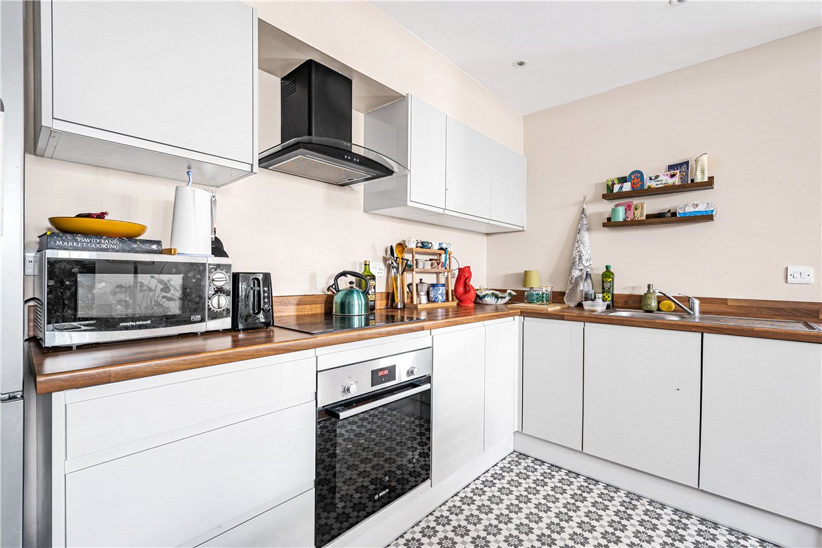 3 bedroom Residential, Botley Road, Oxford, OX2 - Available, Image 13