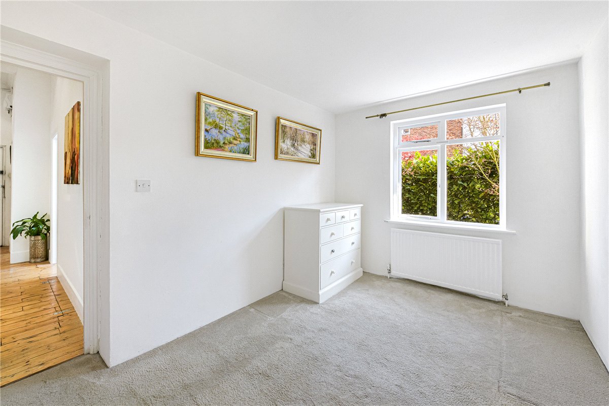 2 bedroom Flat, Nightingale Lane, London, SW12 - Sold STC, Image 9