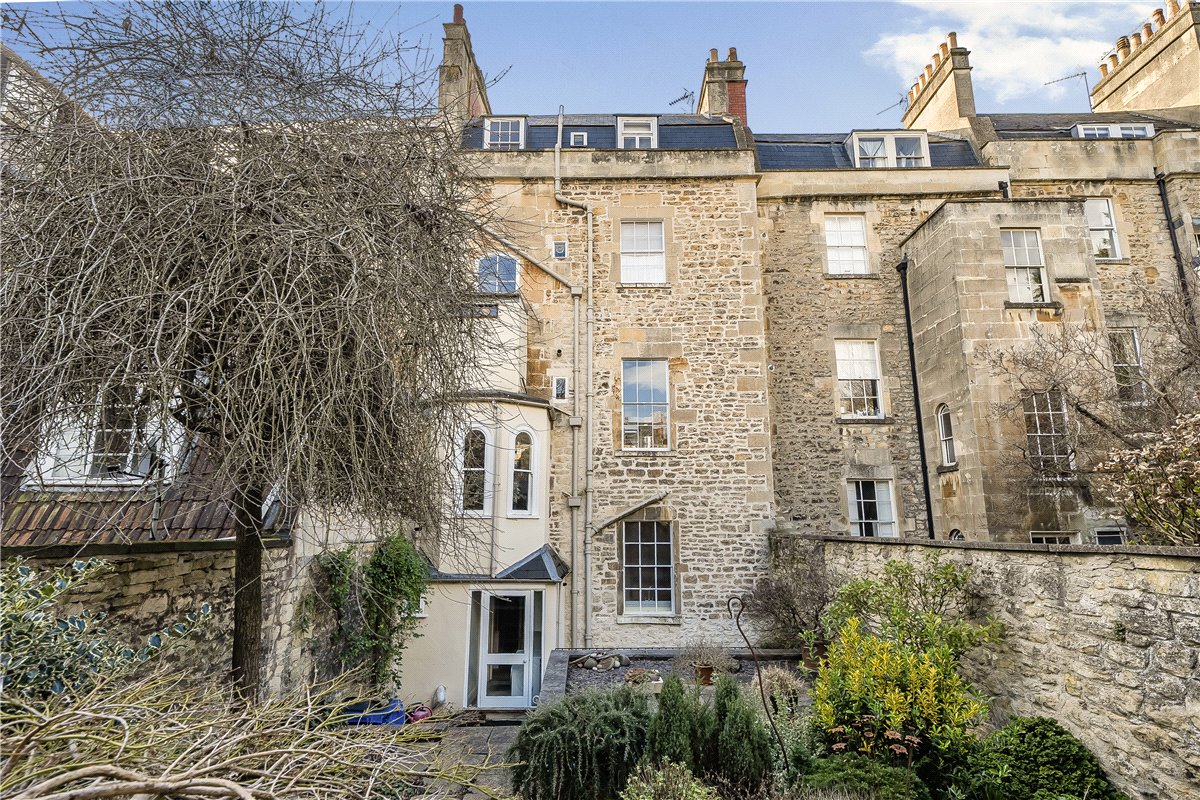 2 bedroom Maisonette, St. James's Square, Bath, BA1 - Sold, Image 8