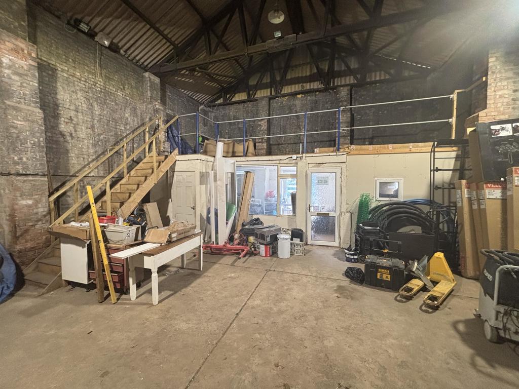 914 Sq Ft, Culmhead, Taunton, TA3 - Available, Image 1