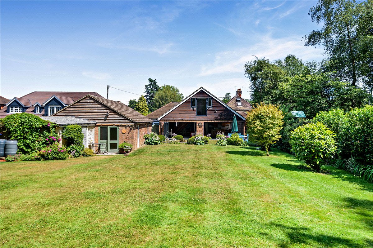 6 bedroom House, Hampstead Norreys Road, Hermitage, RG18 - Sold STC