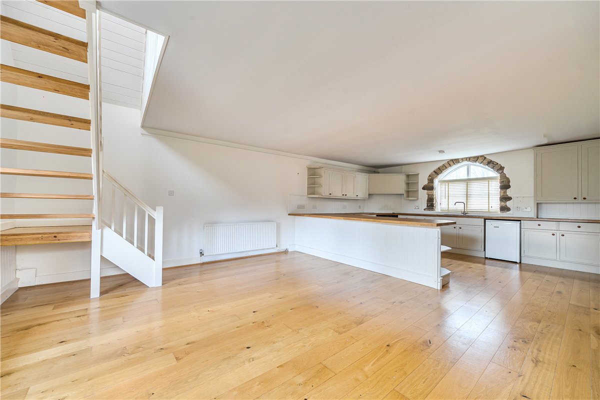 4 bedroom House, Bowden Hill, Lacock, SN15 - Available, Image 2