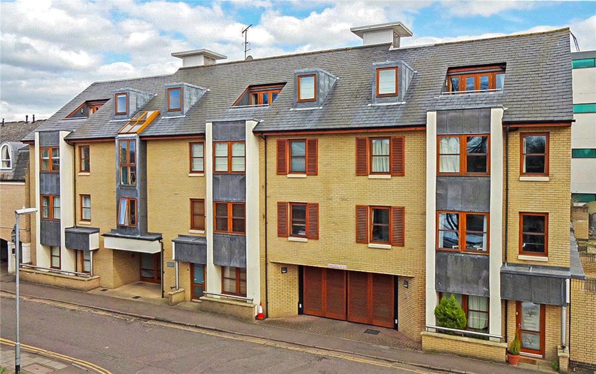 1 bedroom Flat, Garden Court, Adam & Eve Street, CB1 - Let Agreed