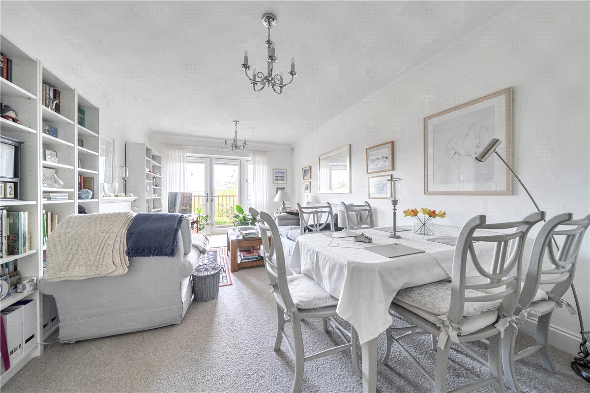 2 bedroom Flat, Priory Court, Marlborough, SN8 - Sold STC, Image 1