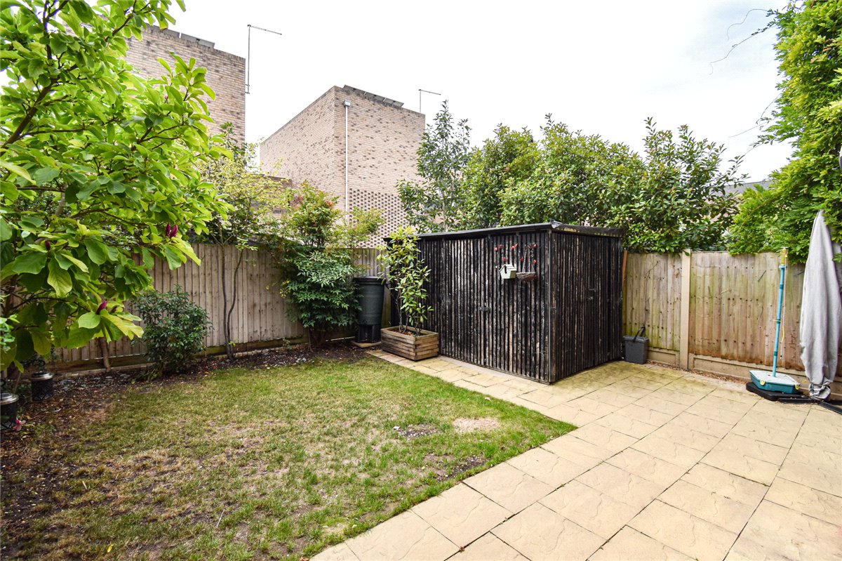 4 bedroom House, Royal Way, Trumpington, CB2 - , Image 2