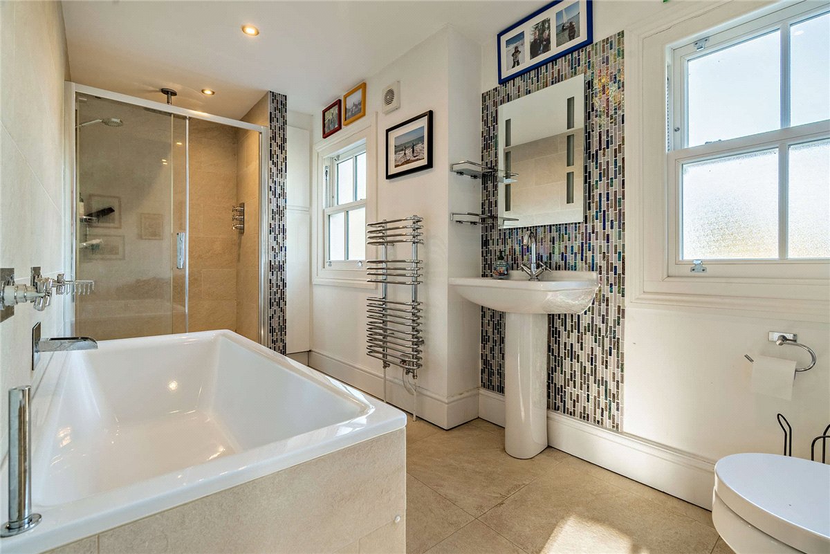 6 bedroom House, Cat Street, East Hendred, OX12 - Available, Image 11