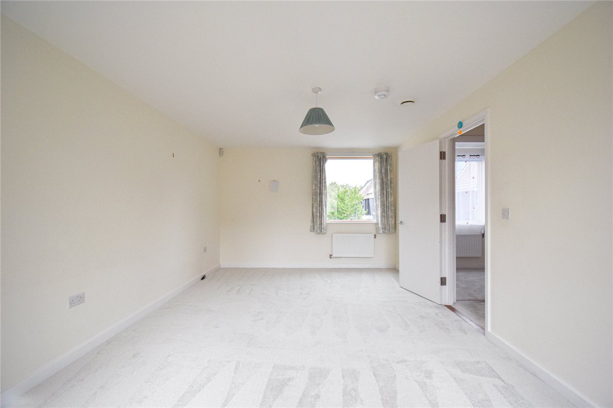 4 bedroom House, Royal Way, Trumpington, CB2 - , Image 10