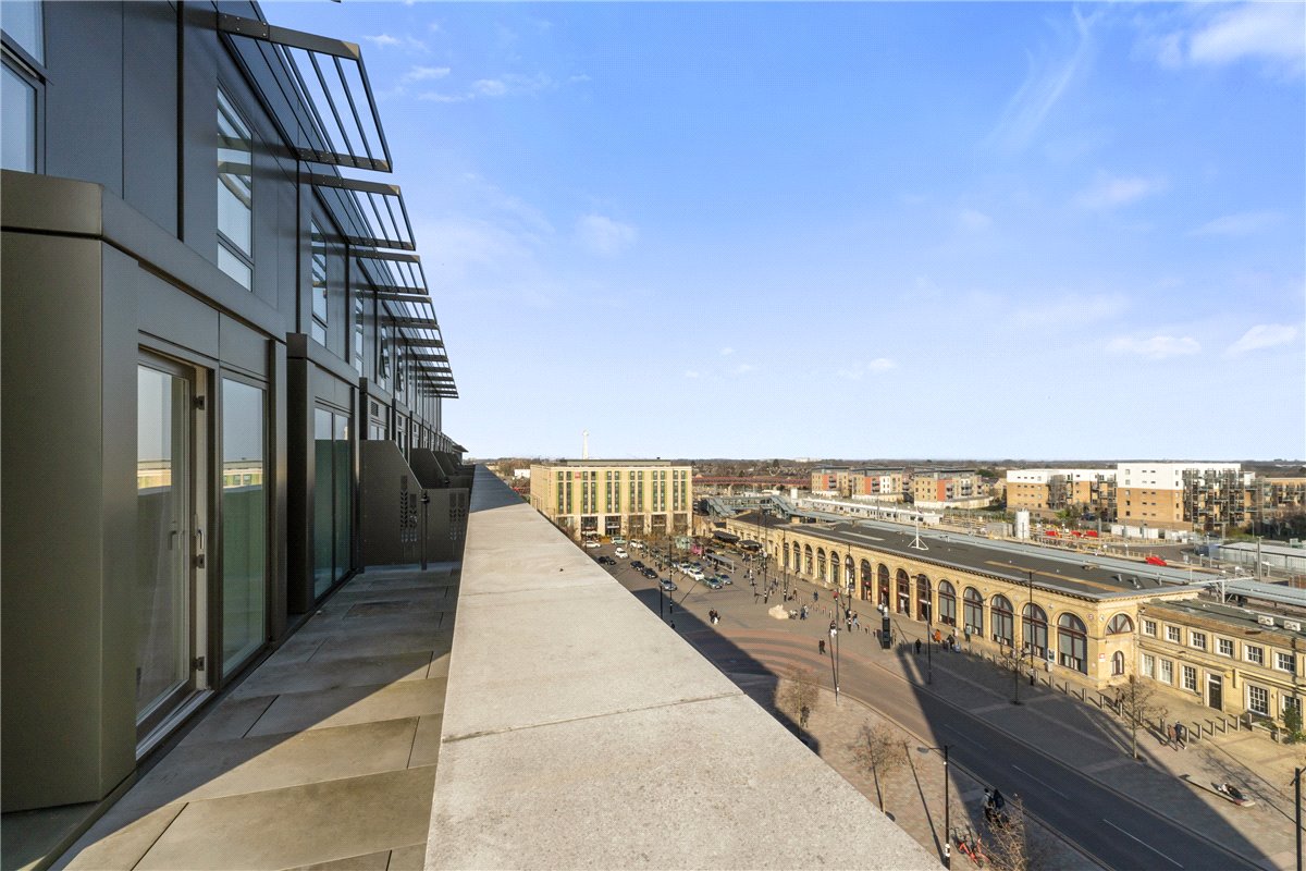 2 bedroom Flat, Station Square, Cambridge, CB1 - Sold, Image 2