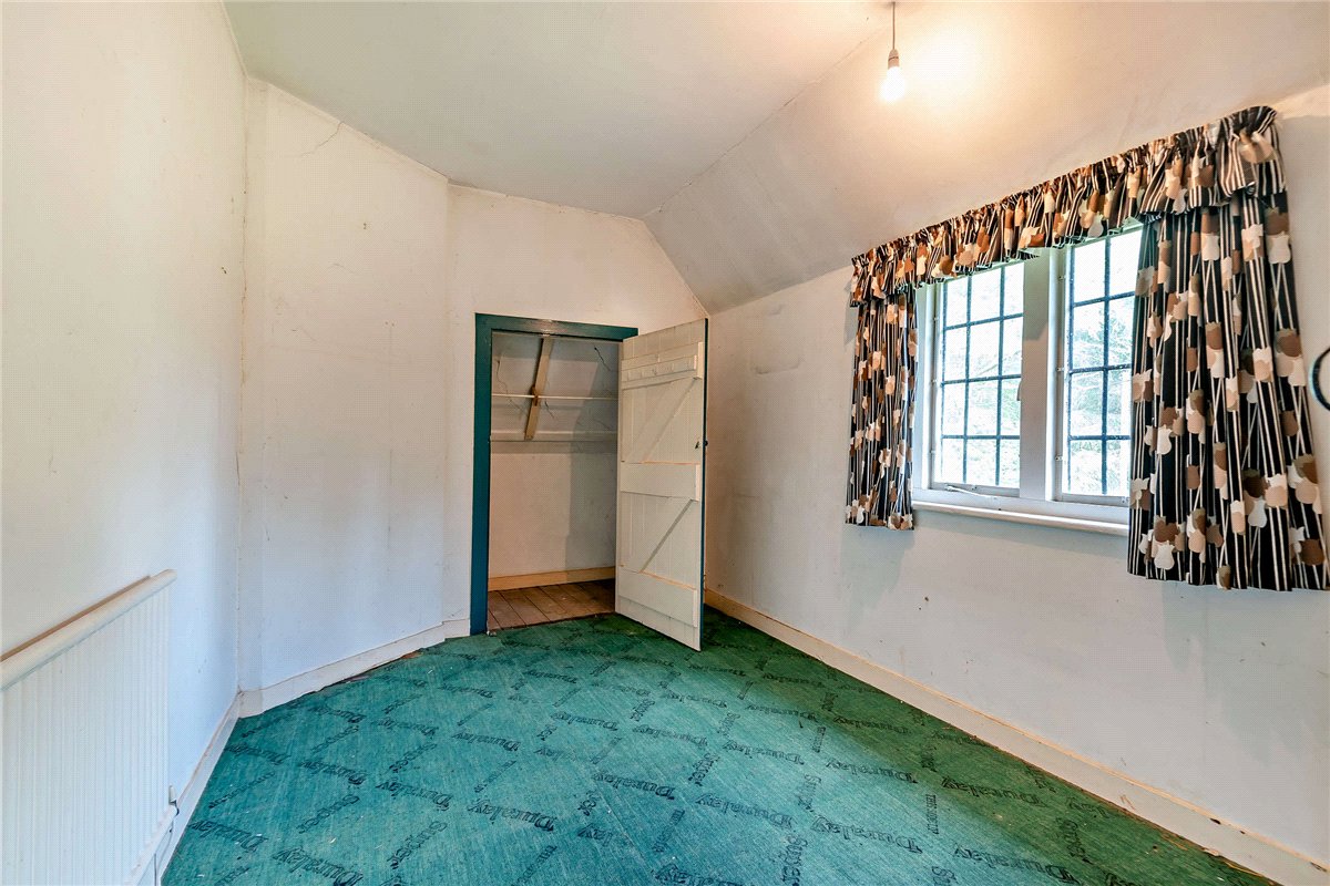 6 bedroom House, Burys Bank Road, Greenham, RG19 - Sold STC, Image 5