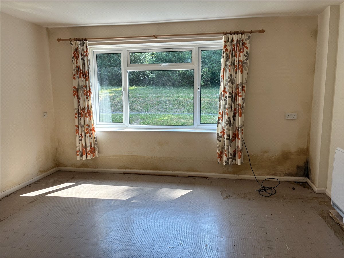 2 bedroom Bungalow, The Beeches, Winterbourne Monkton, SN4 - Available, Image 14
