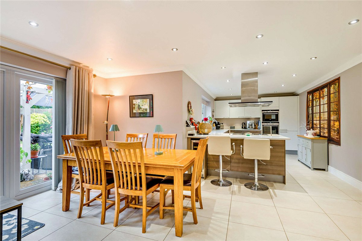6 bedroom House, Monks Lane, Newbury, RG14 - Available, Image 6