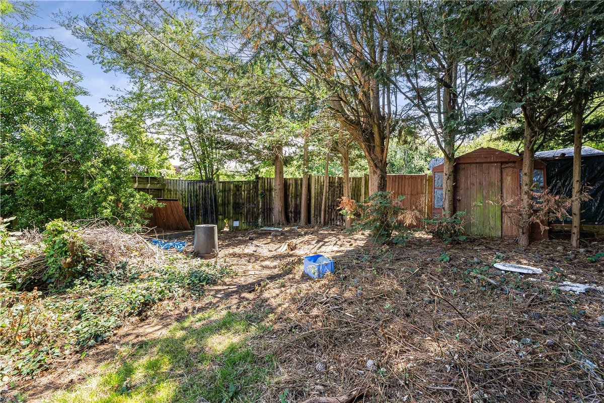2 bedroom Bungalow, Herlwyn Avenue, Ruislip, HA4 - Available, Image 18