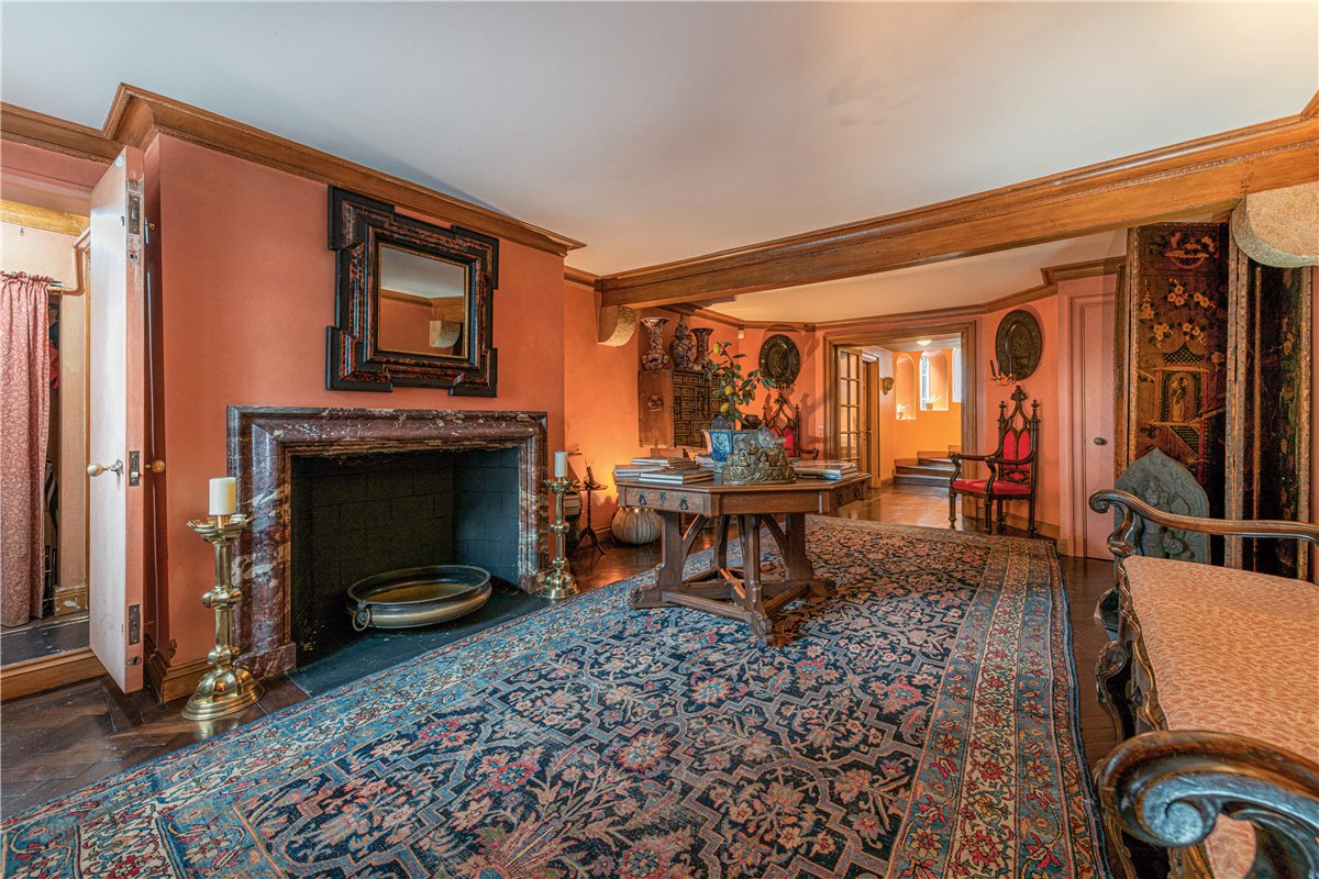 8 bedroom House, Cheyne Walk, London, SW10 - Available, Image 1