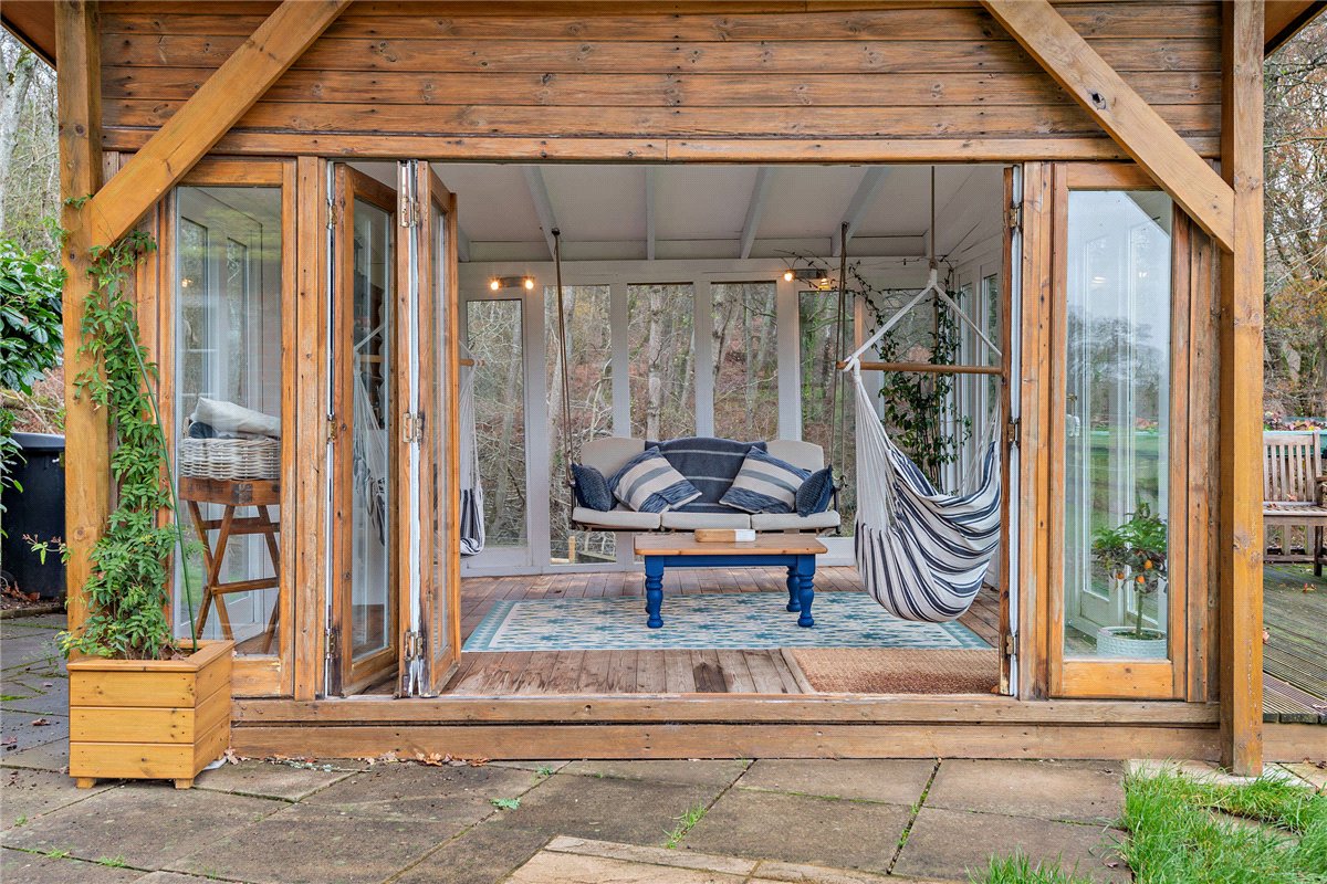 5 bedroom House, Crookham Common, Thatcham, RG19 - Available, Image 28