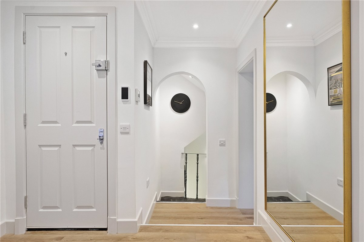 2 bedroom Maisonette, Beaufort Gardens, Knightsbridge, SW3 - Available, Image 18