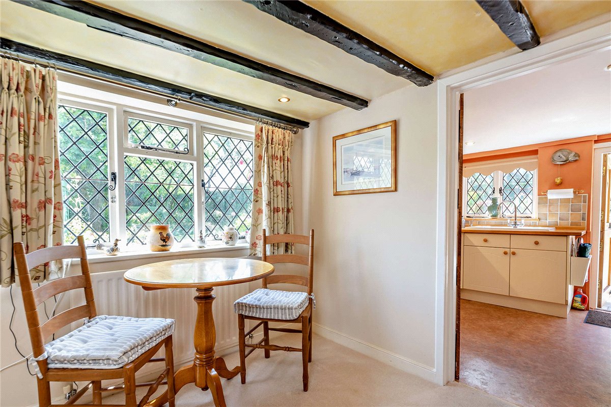 3 bedroom House, Stockcross, Newbury, RG20 - Available, Image 8