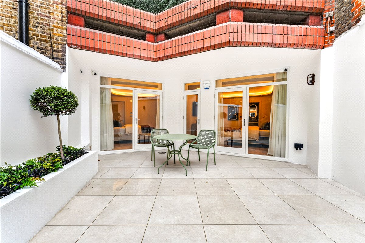 2 bedroom Flat, Hans Crescent, Knightsbridge, SW1X - Available, Image 7