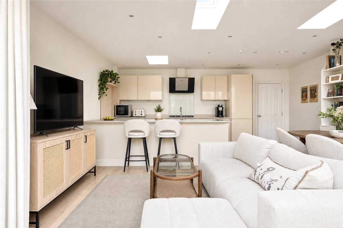3 bedroom Flat, Inglethorpe Street, London, SW6 - Available, Image 9