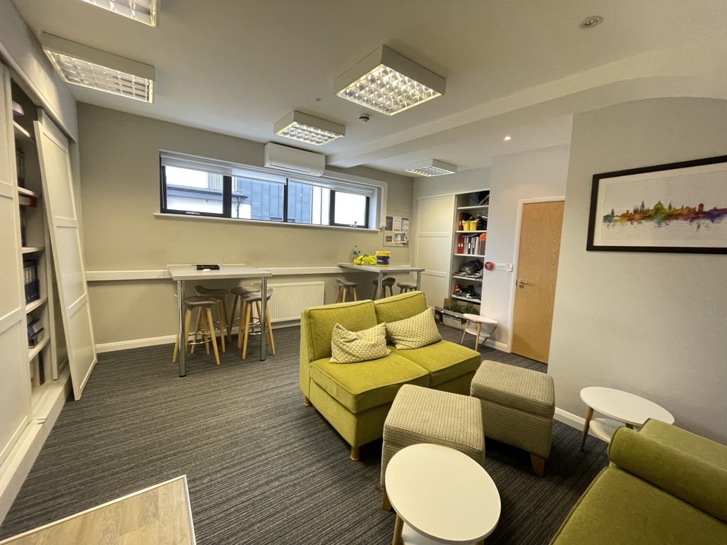 2310 Sq Ft, 10 Lime Tree Mews, Oxford, OX3 - Available, Image 3