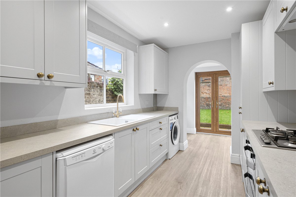 4 bedroom House, Park Grove, York, YO31 - Sold STC, Image 4