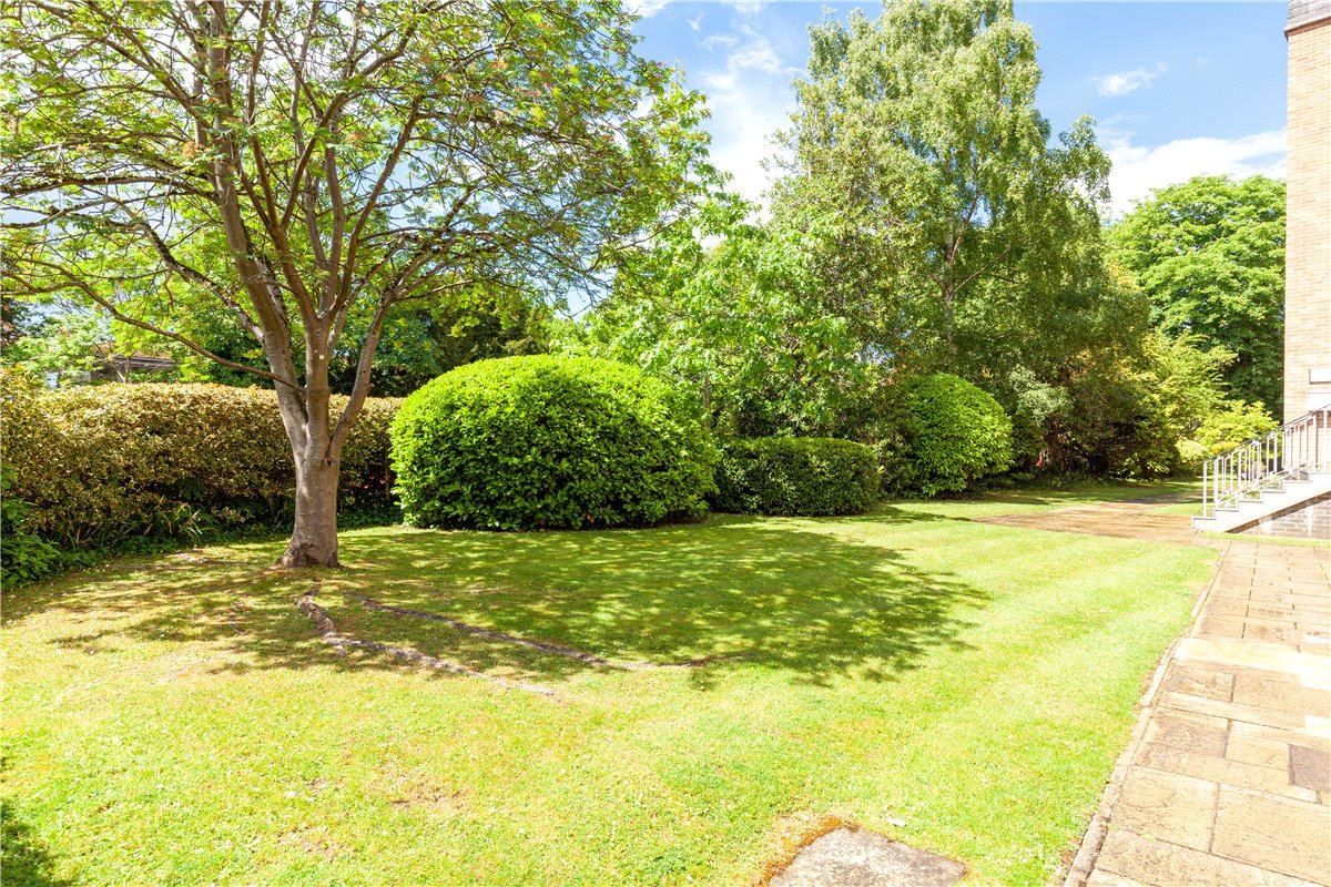 2 bedroom Flat, Hartley Court, Woodstock Road, OX2 - Let Agreed, Image 15