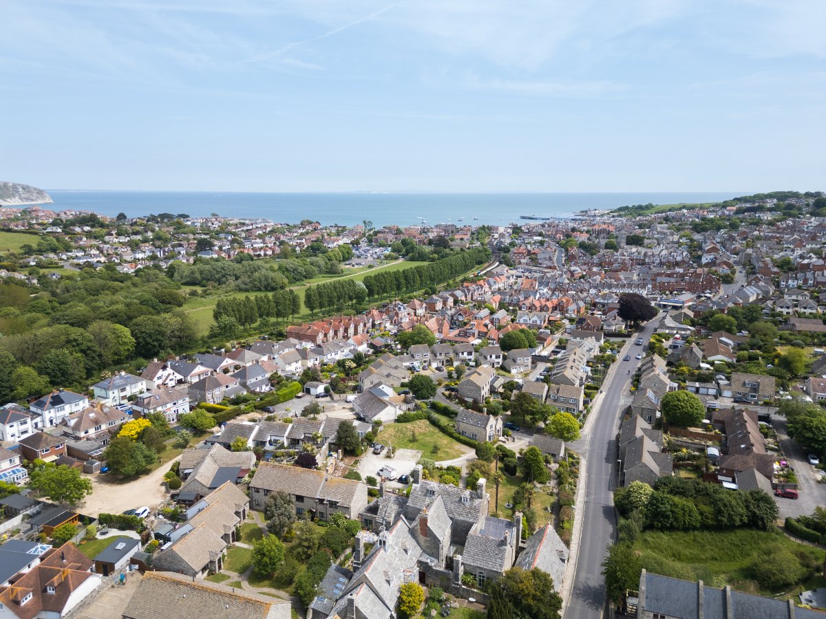 8 bedroom House, High Street, Swanage, BH19 - Available, Image 37