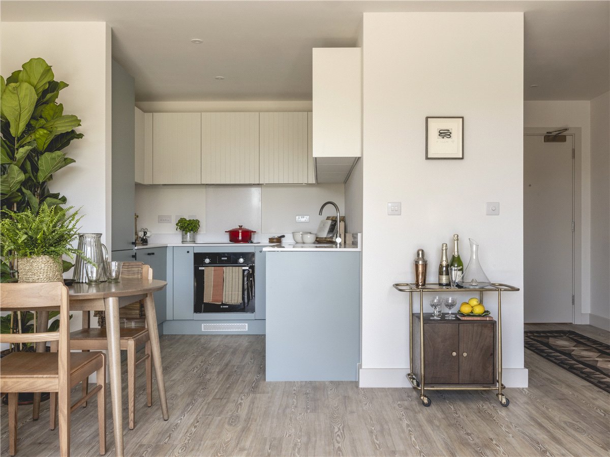 1 bedroom Flat, Dobb Way, Cambridge, CB3 - Available, Image 3