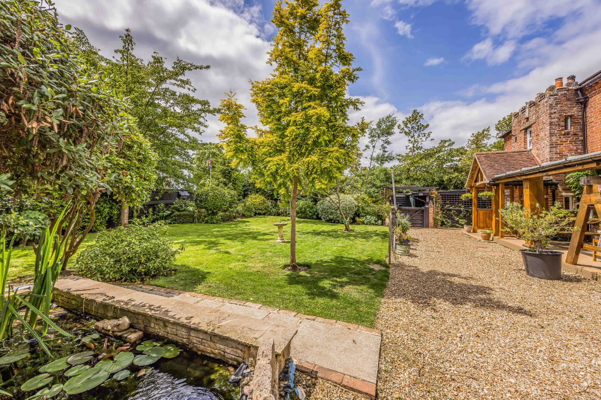 5 bedroom House, Hunston Mill House & Cottages, Selsey Road, PO20 - Available, Image 16