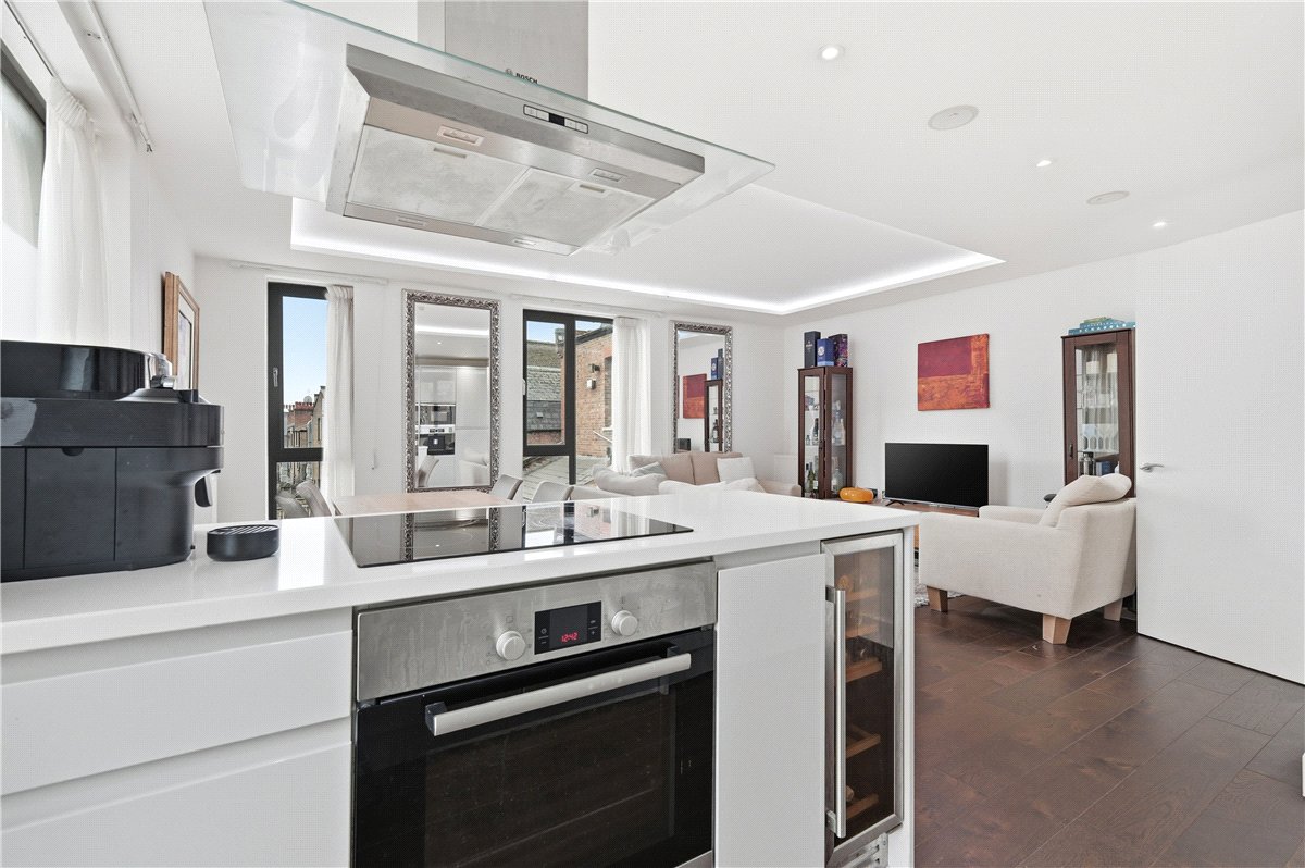 3 bedroom Flat, Lillie Road, London, SW6 - Available, Image 2