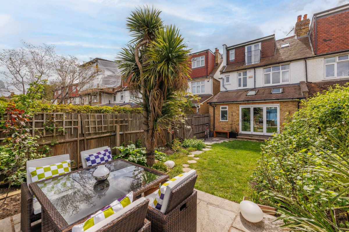 4 bedroom House, Kingsway, London, SW14 - Available, Image 7