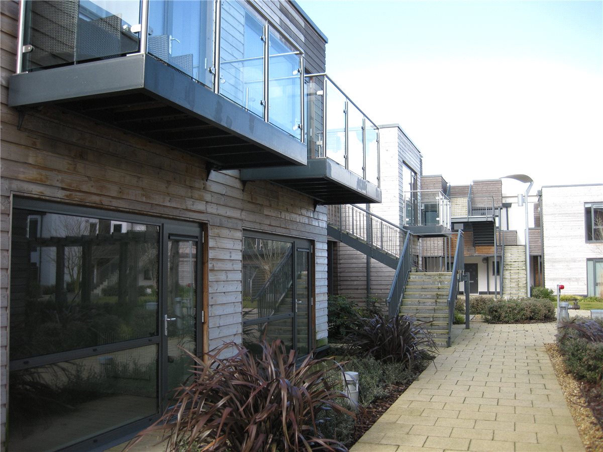 2 bedroom Flat, Park Way, Newbury, RG14 - , Image 6