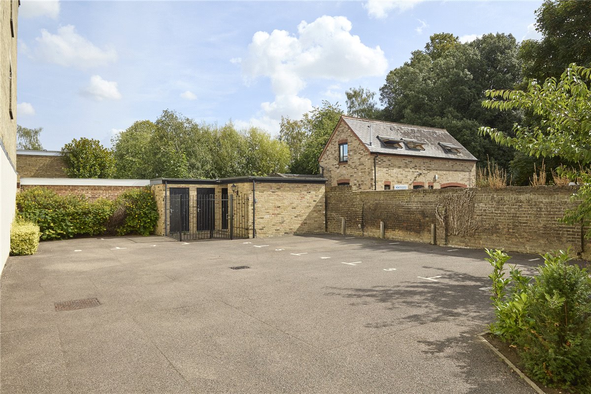 2 bedroom Flat, Felbrigge House, 39 Hills Road, CB2 - Sold, Image 1