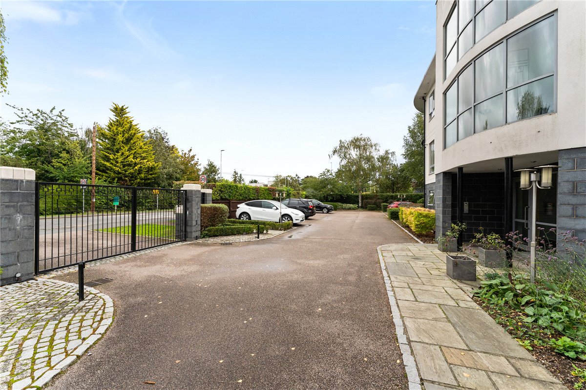 2 bedroom Flat, Queen Ediths Way, Cambridge, CB1 - Sold, Image 8